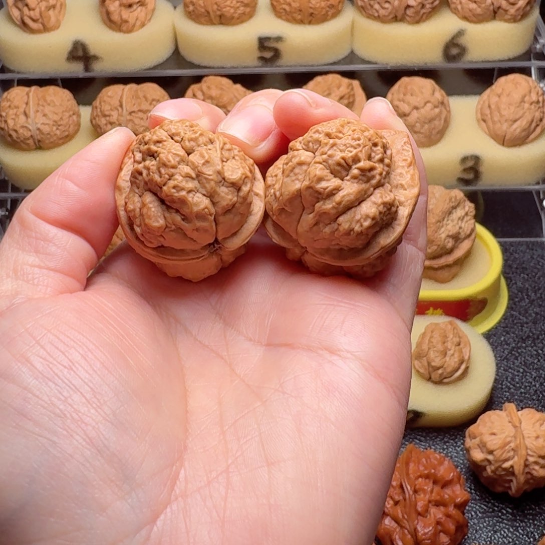 文玩核桃把件1**7火焰云石