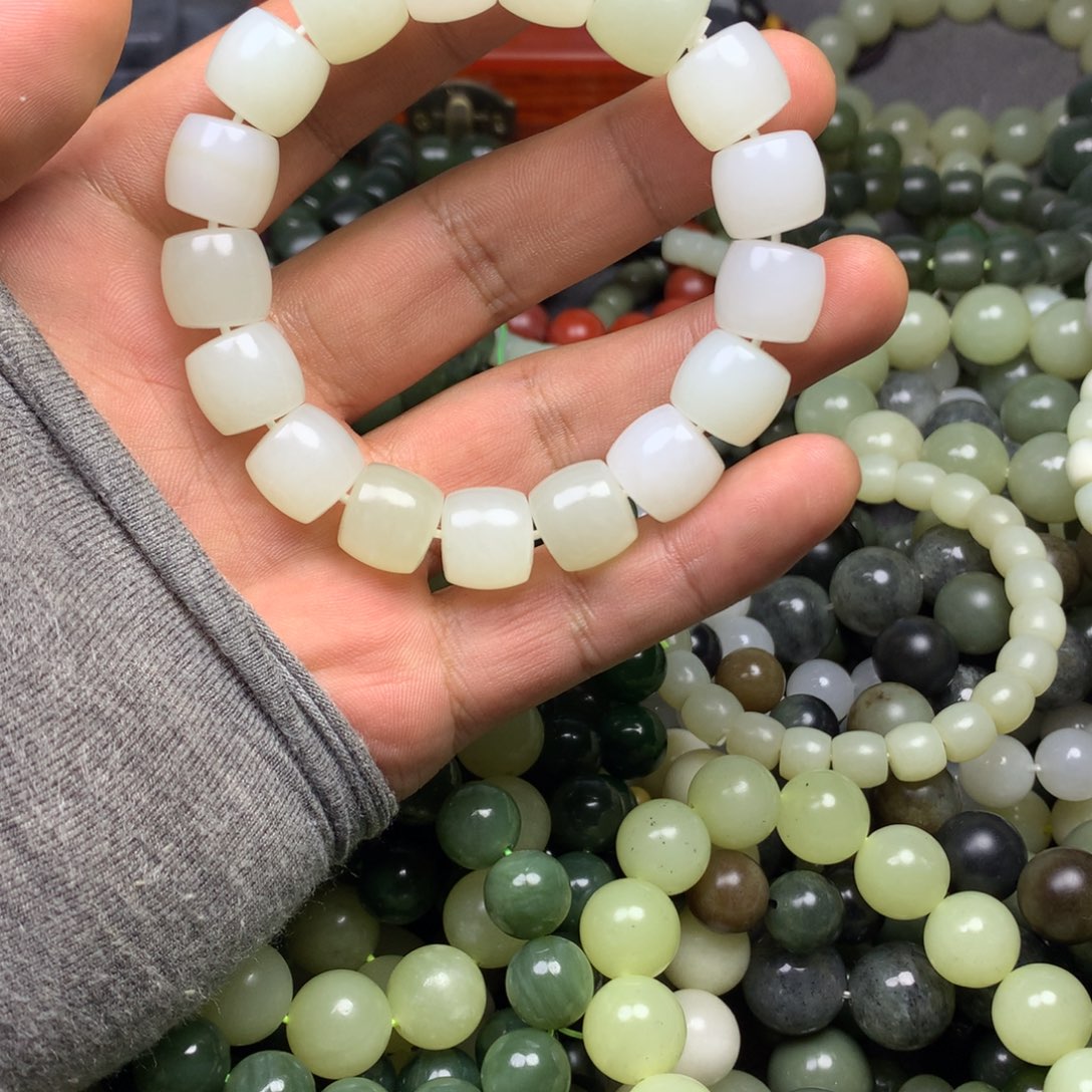 和田玉手链未镶嵌