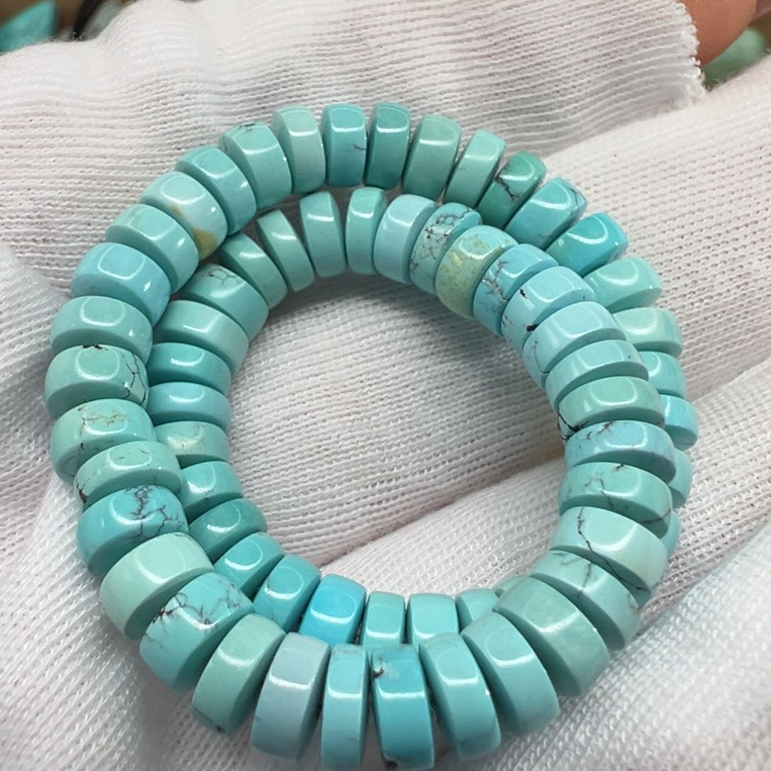 绿松石配饰未镶嵌