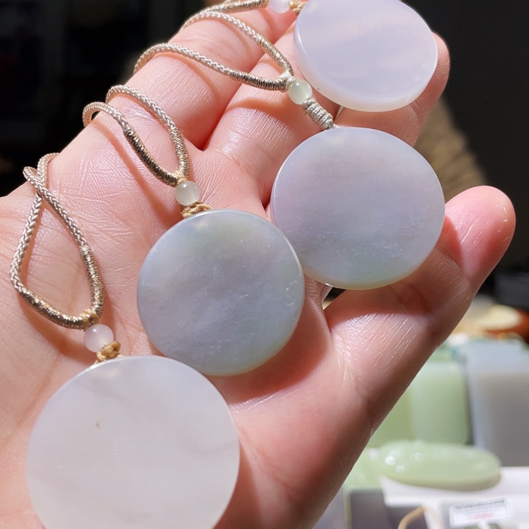 和田玉颈饰未镶嵌多样性发1