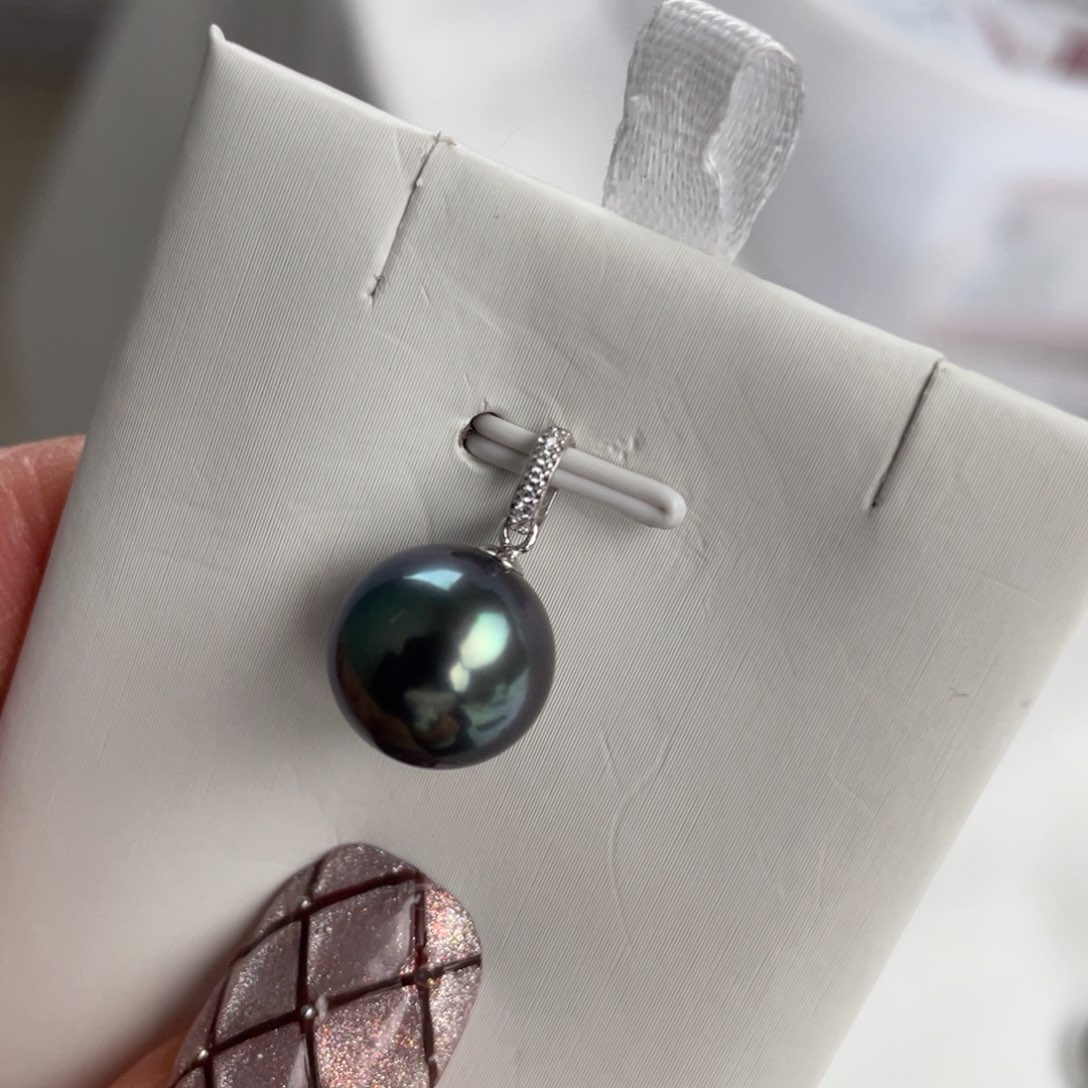 海水珍珠颈饰18K金镶嵌