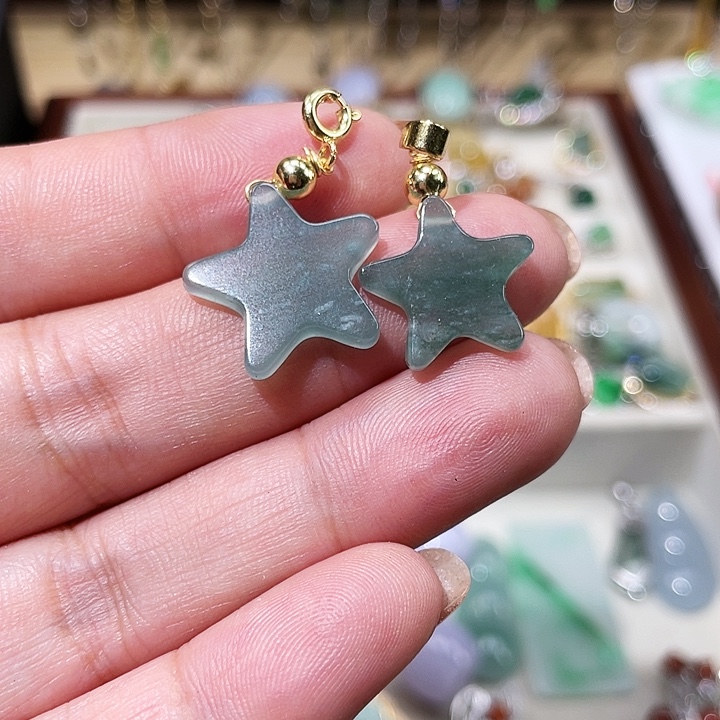 翡翠14K金镶嵌颈饰