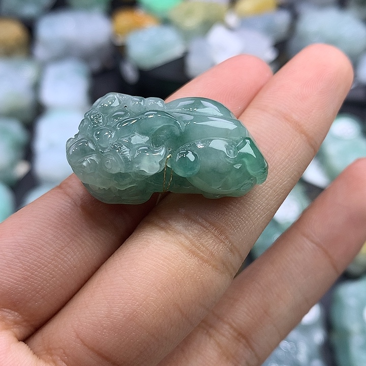 翡翠未镶嵌颈饰天然缅甸翡翠