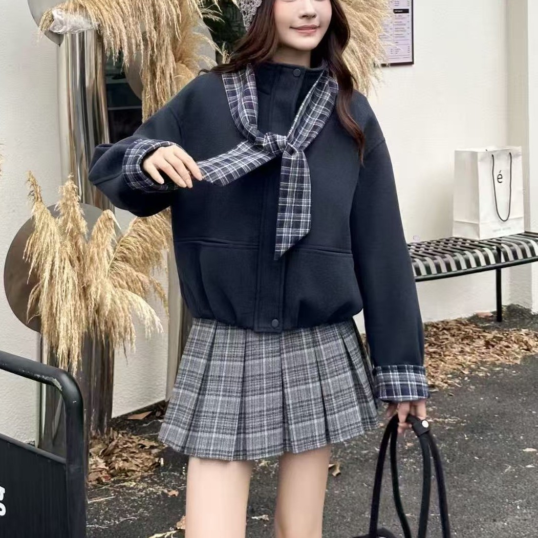 3762衣53拼接毛呢短外套女秋冬新款宽松显瘦夹棉保暖上衣