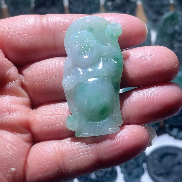 定制翡翠未镶嵌佛