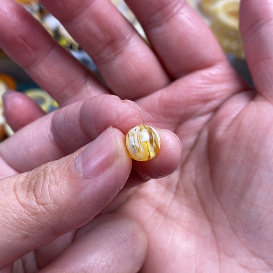 琥珀裸石未镶嵌金拉丝纹圆珠单珠8.7