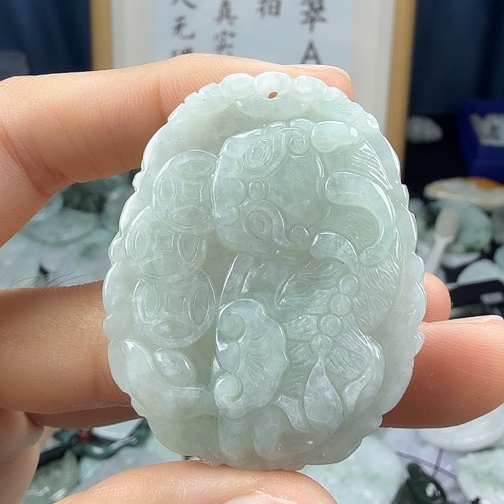 翡翠未镶嵌颈饰翡翠