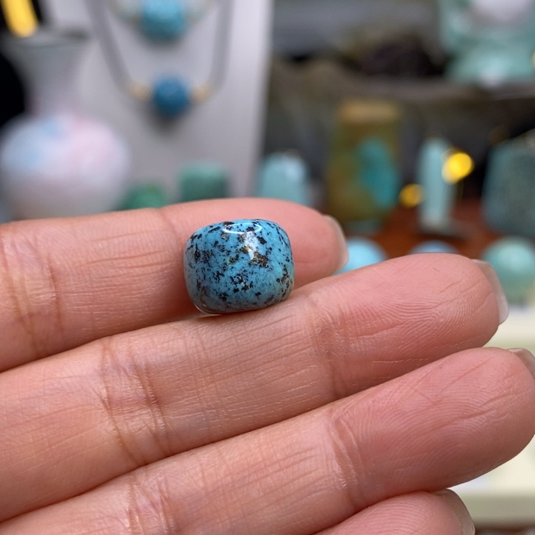 绿松石未镶嵌珠宝奇石11.4×9.3