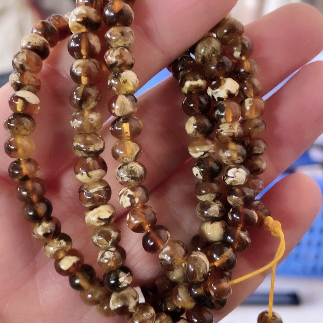 琥珀裸石未镶嵌六10906