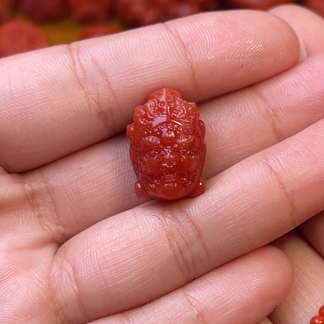 朝***寓南红玛瑙未镶嵌保山大黑天