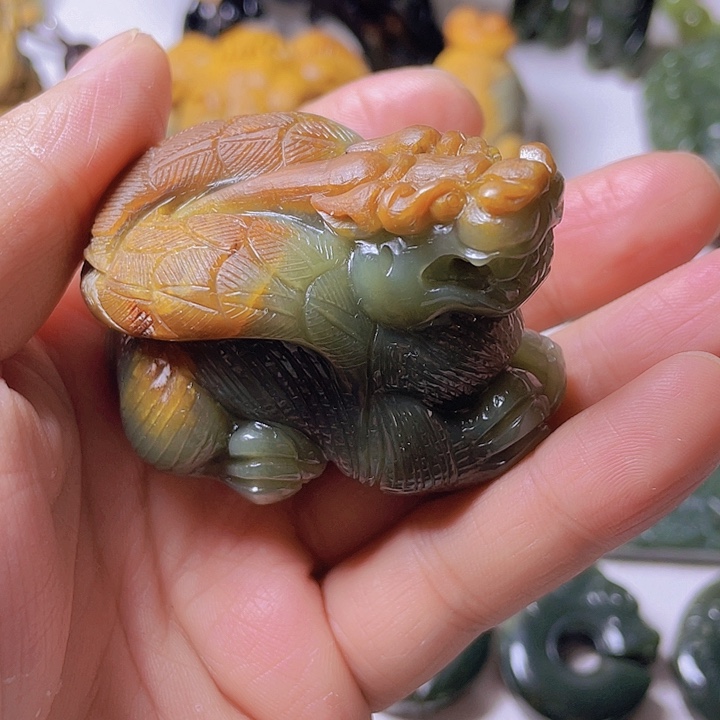 和田玉手把件未镶嵌大*