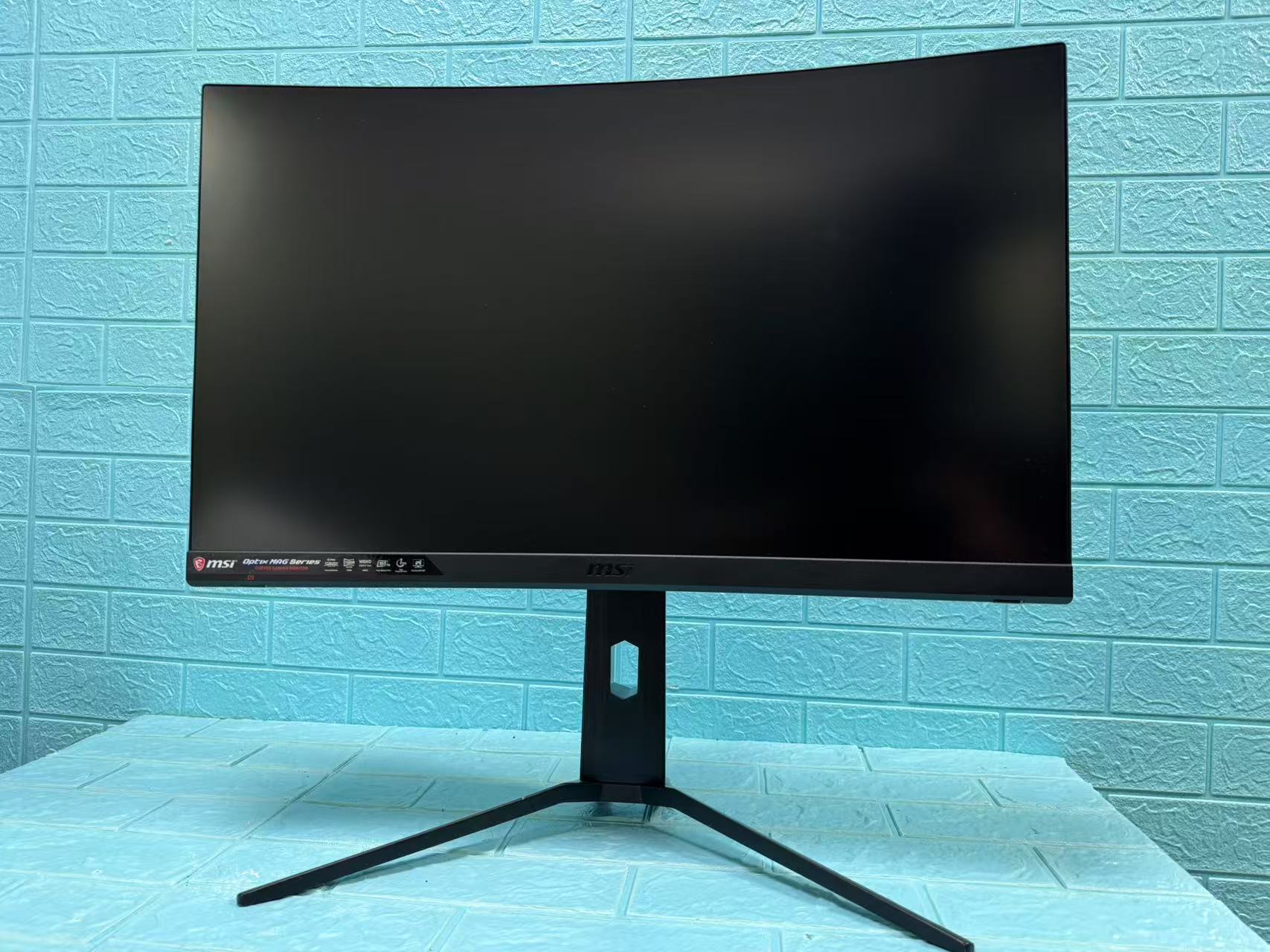 9新 MSI/微星 MAG272CQR 27寸曲面2K 165HZ电竞显示器