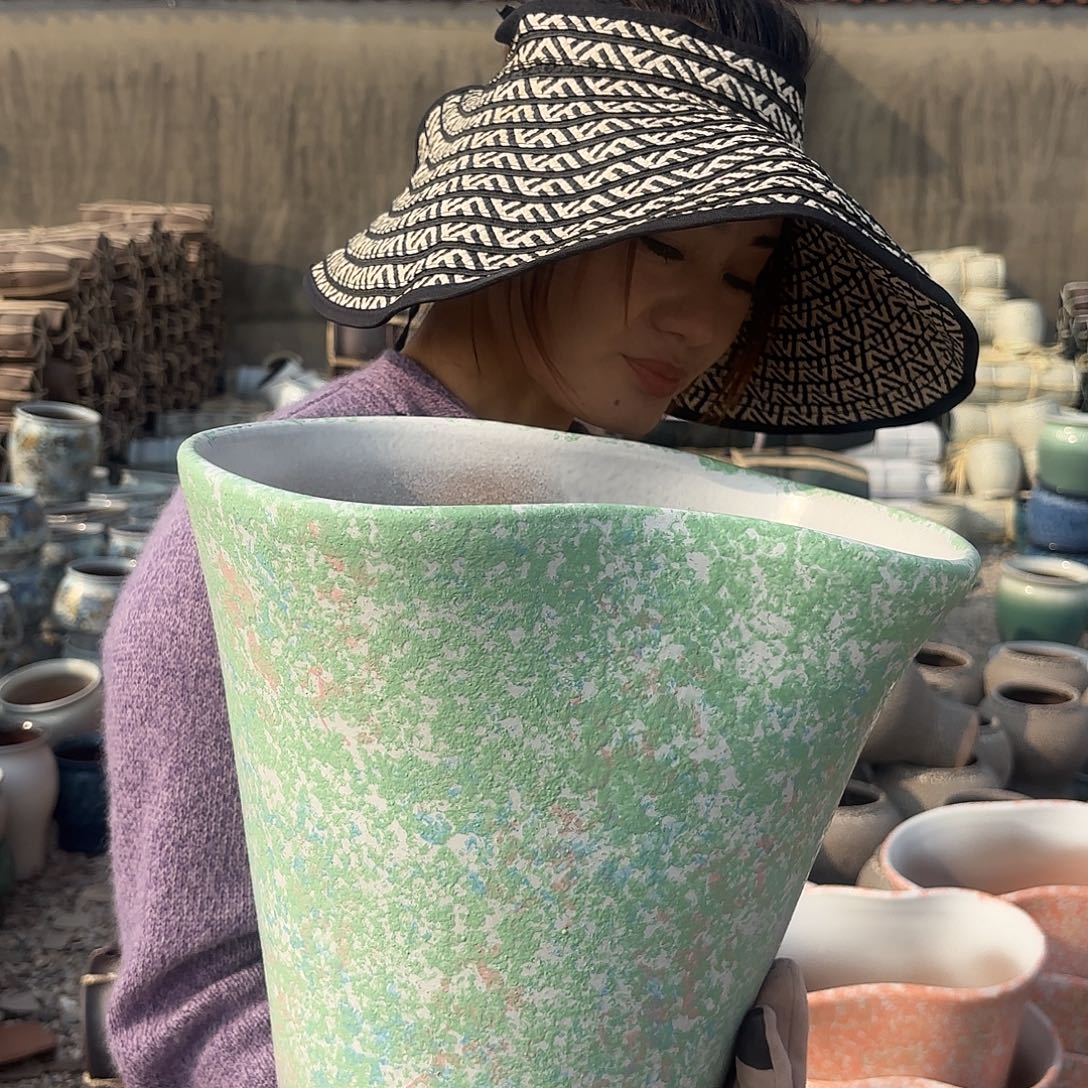 绿包花盆一个30*30*23