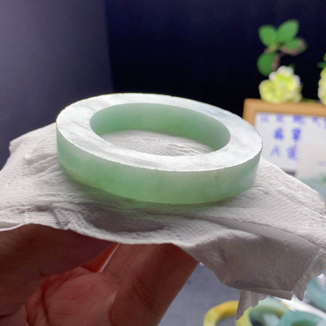 定制翡翠未镶嵌翡翠手镯47_53