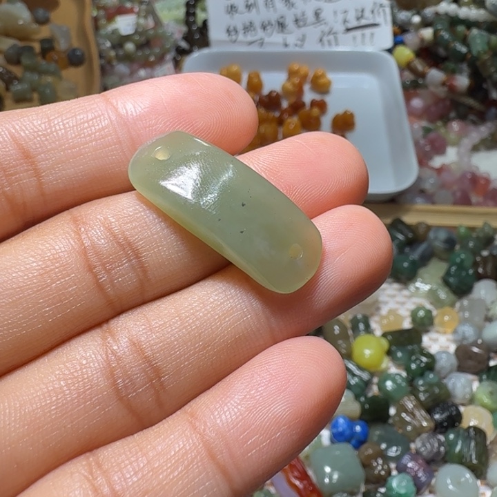 和田玉未镶嵌珠宝半成品