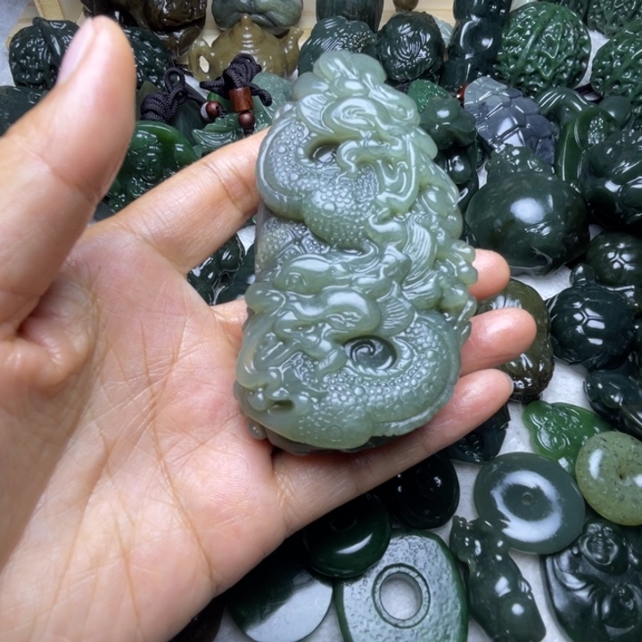 搬***砖和田玉未镶嵌项圈