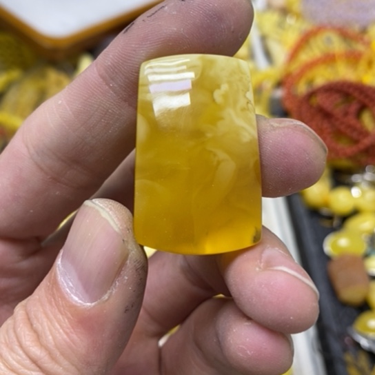 蜜蜡裸石未镶嵌吊坠