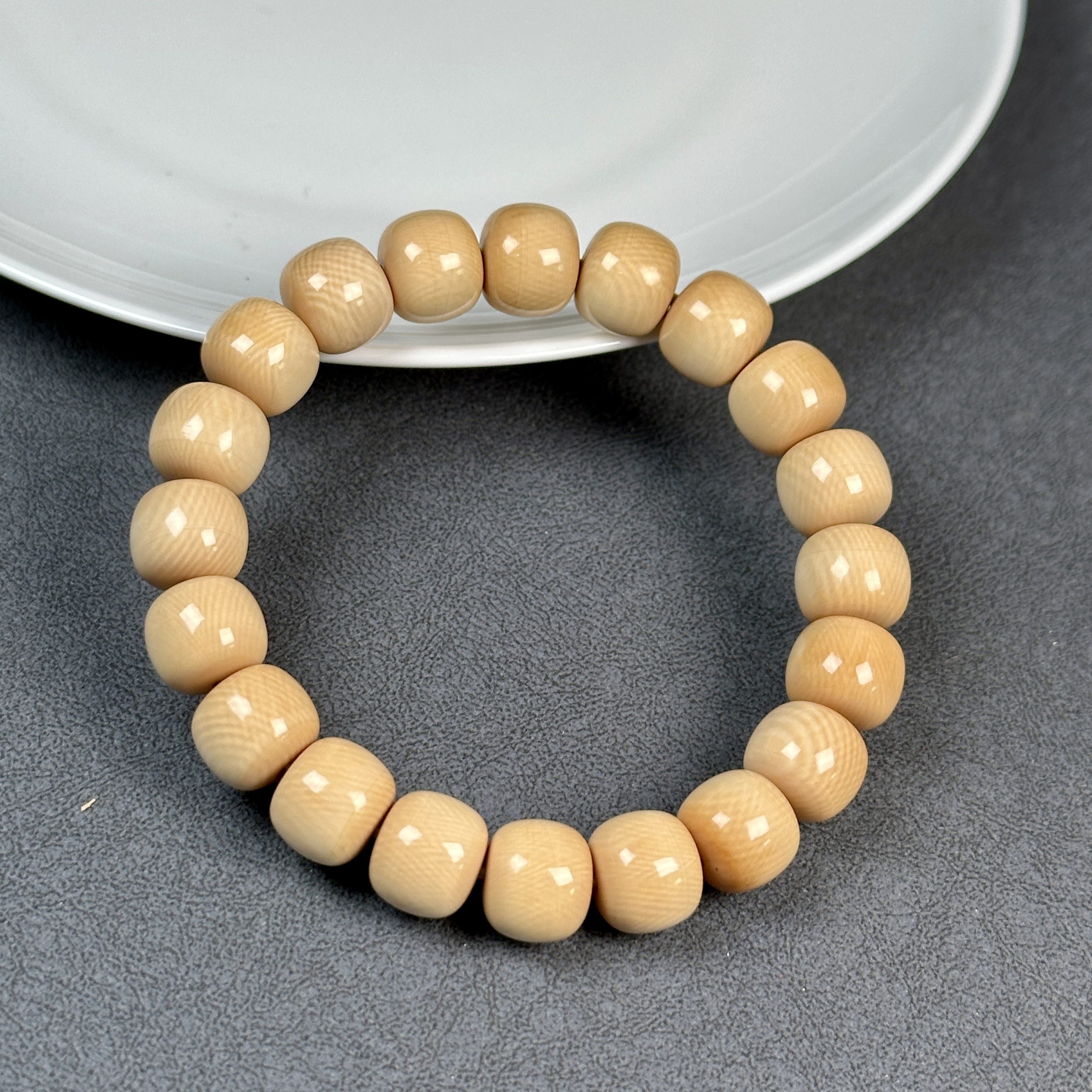 Q1511天然猛犸牙 奶黄11×9.5mm左右支持鉴定 假一罚四