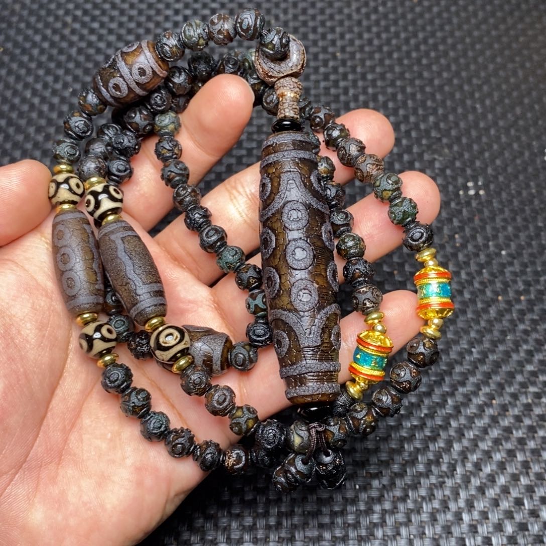 沈***哥未镶嵌手链玛瑙/玉髓