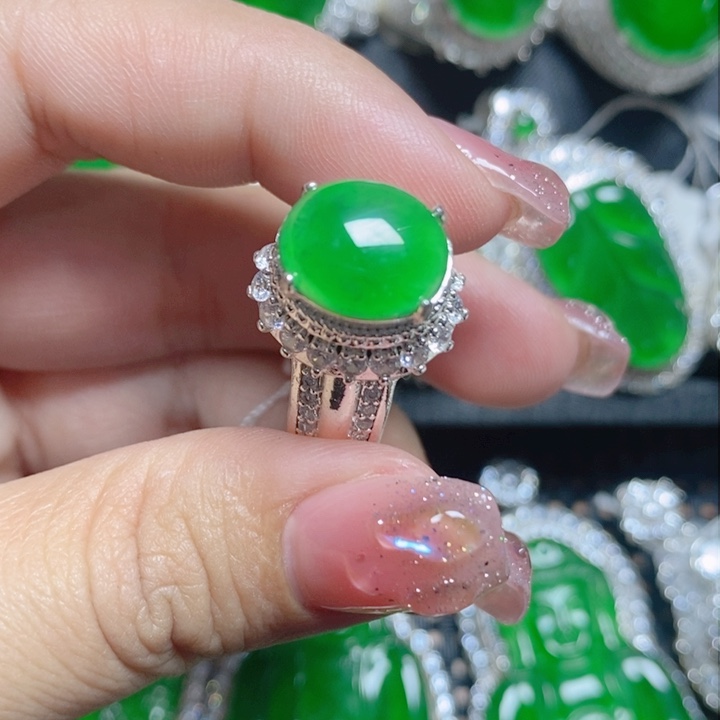 翡翠戒指未镶嵌戒指