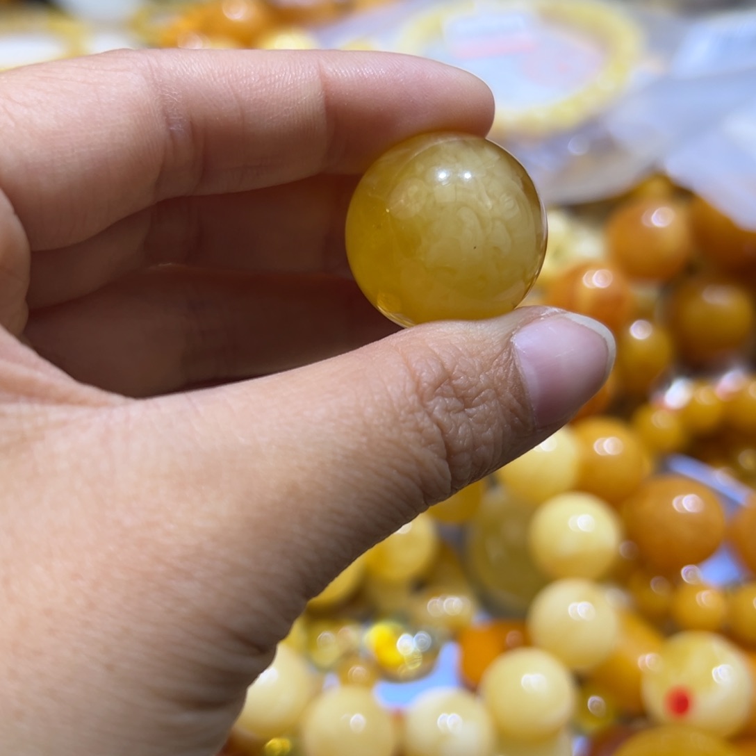 琥珀珠宝奇石未镶嵌