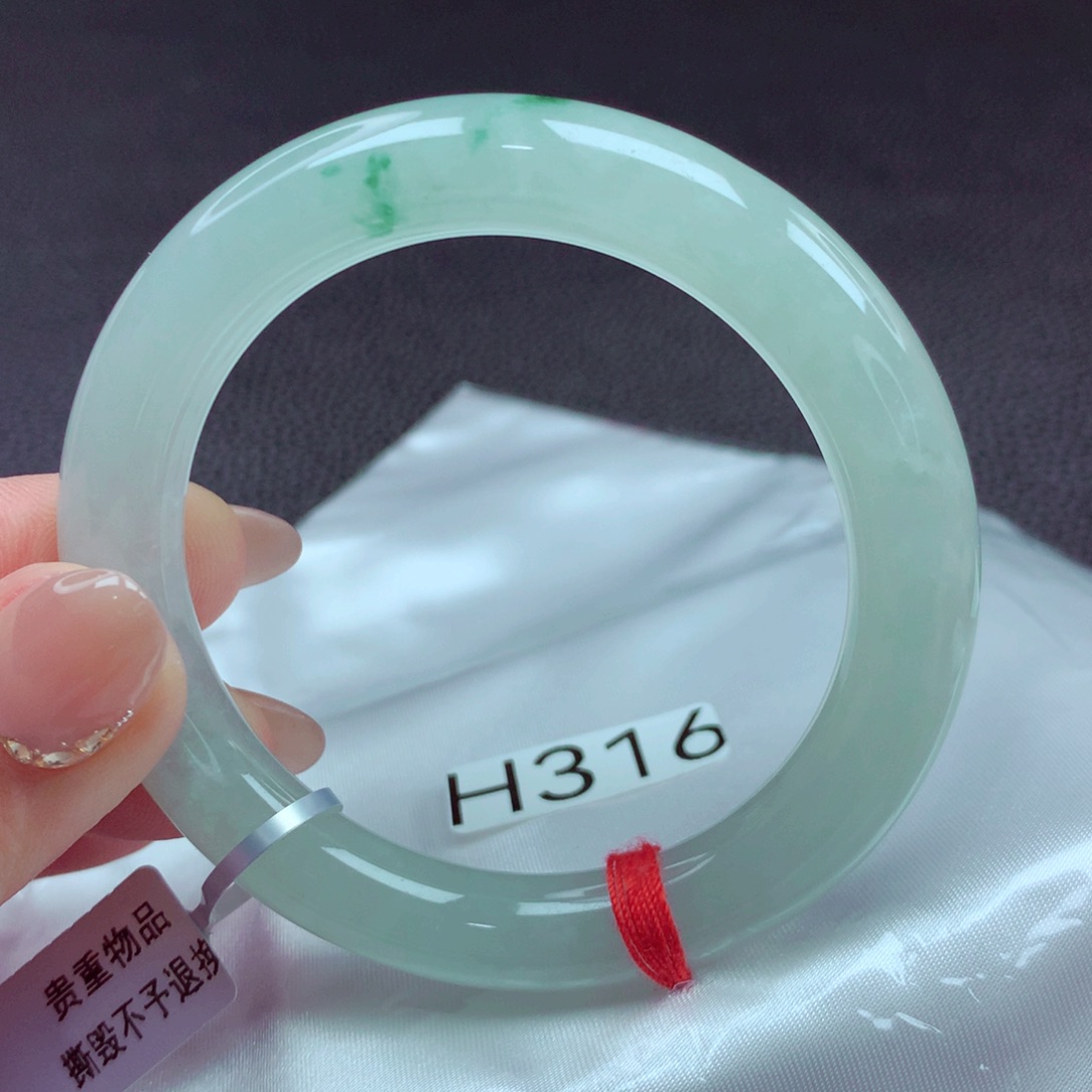 翡翠手镯未镶嵌手镯88