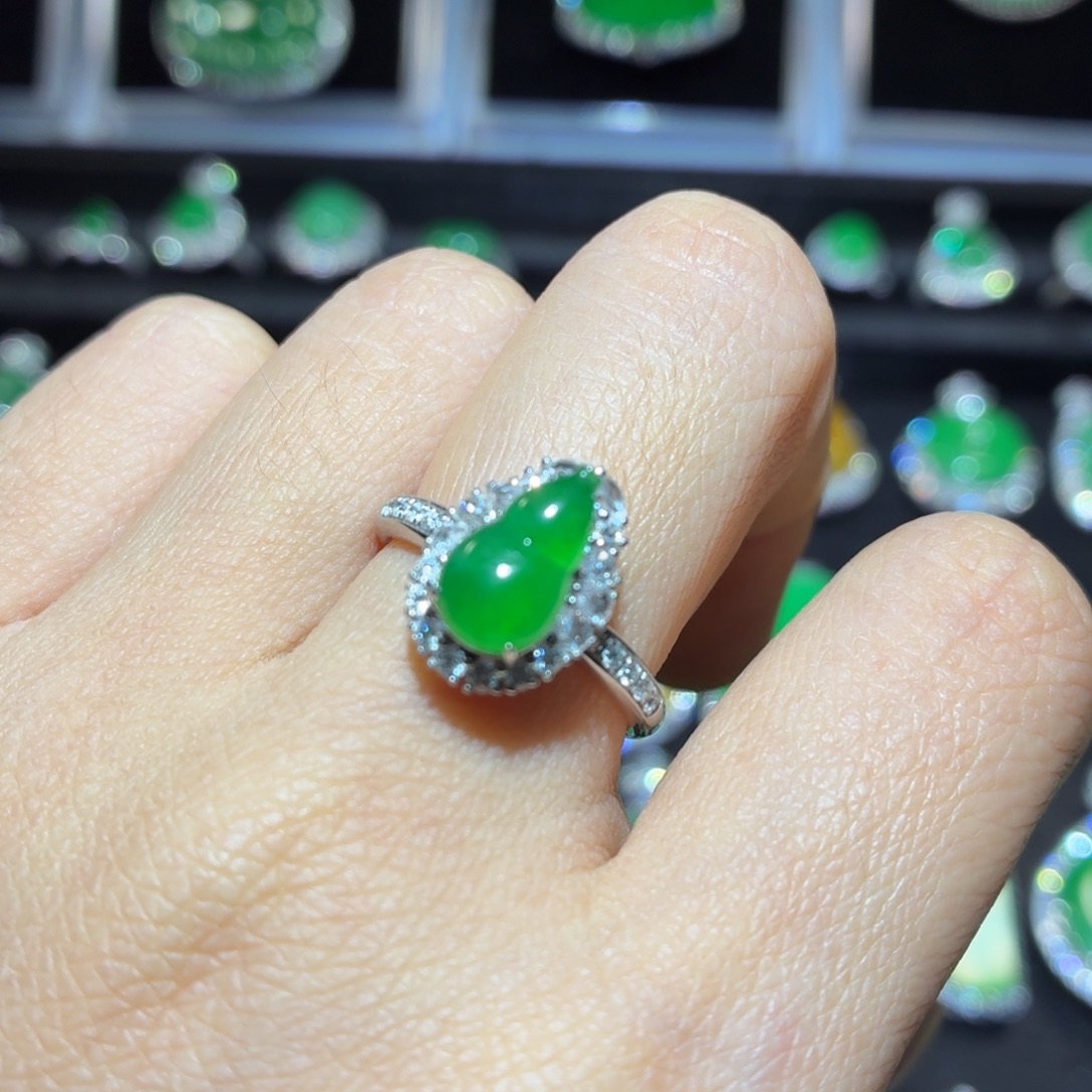 翡翠18K金镶嵌吊坠(不含链)翡翠