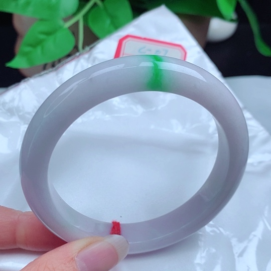 翡翠手镯未镶嵌       正圈61 春彩