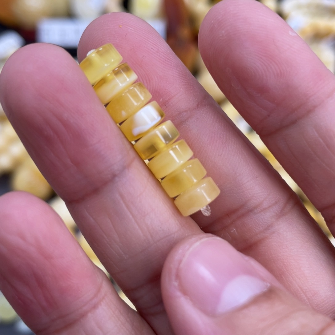 琥珀珠宝奇石未镶嵌7.5mm（8片）