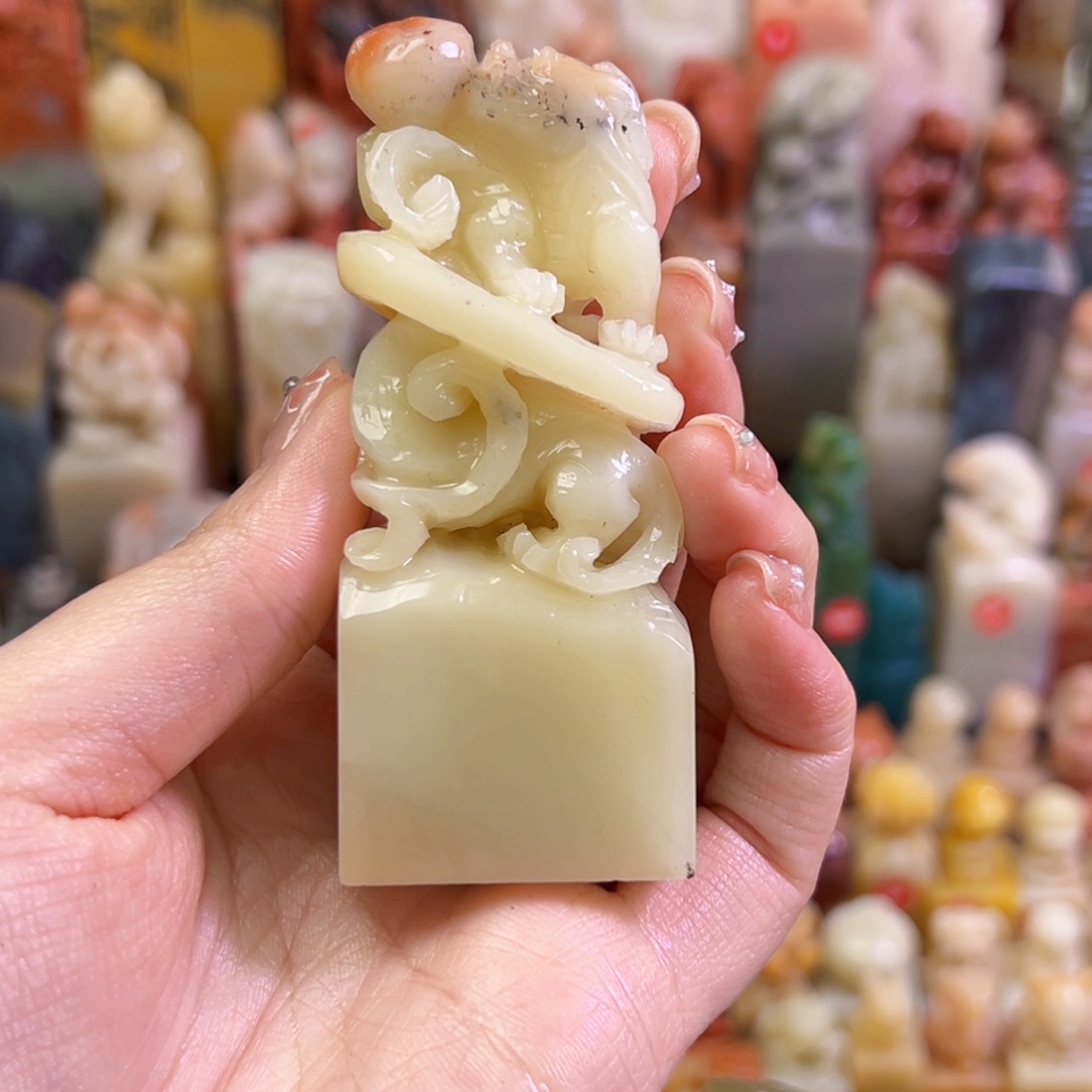 昌化石印石时***埃手工制作