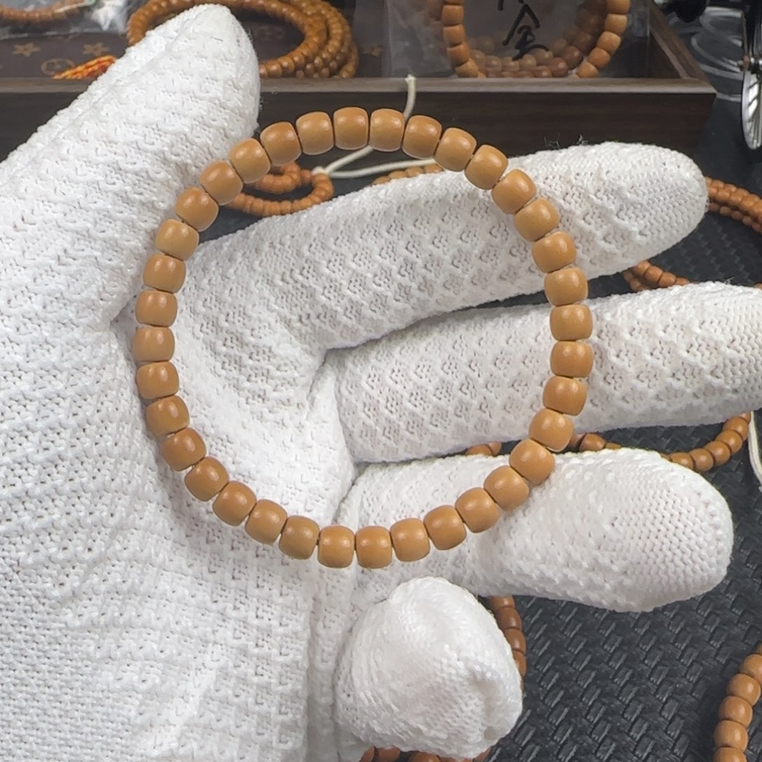 橄榄核吊坠超S级6.5mm清水树王极限弧单圈