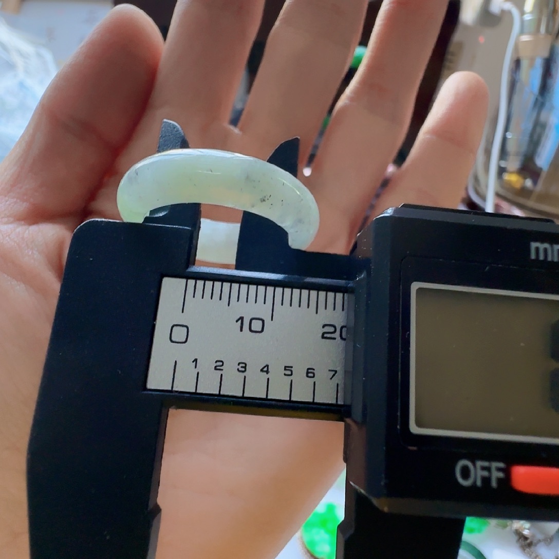 翡翠未镶嵌手镯翡翠10