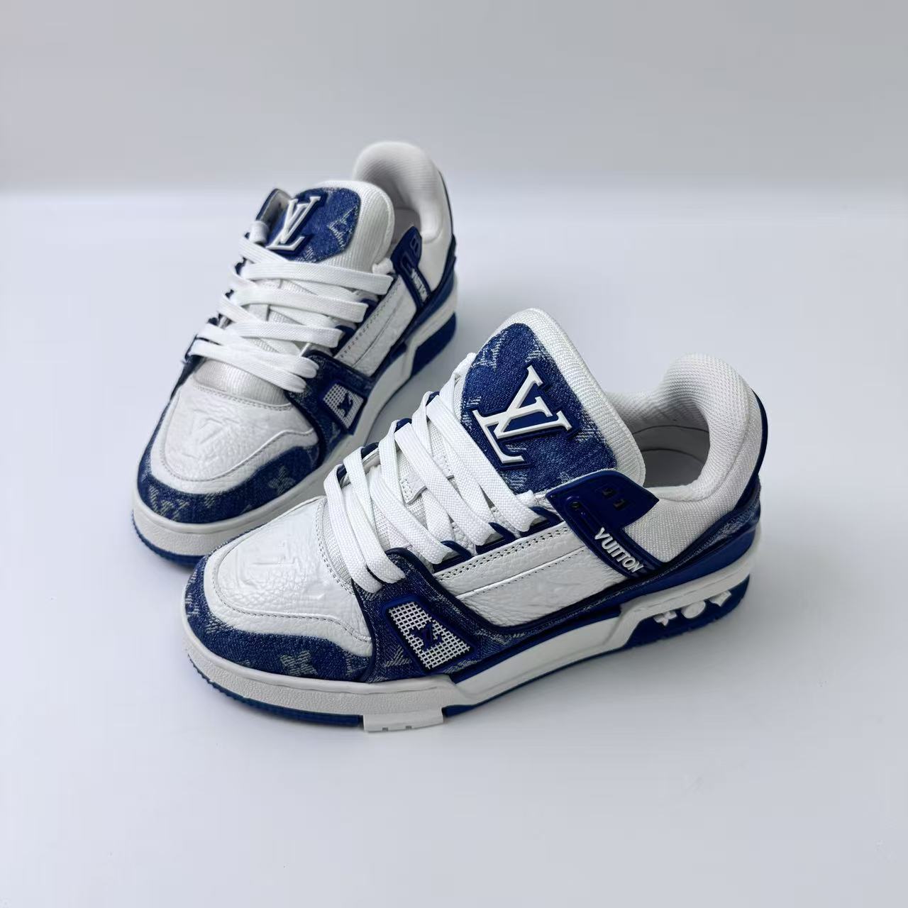 99新 LouisVuitton/路易威登 36.5码白蓝牛仔女士trainer板鞋1966