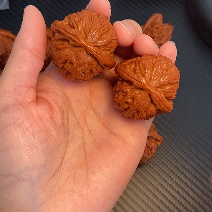 木质类39白狮子。       