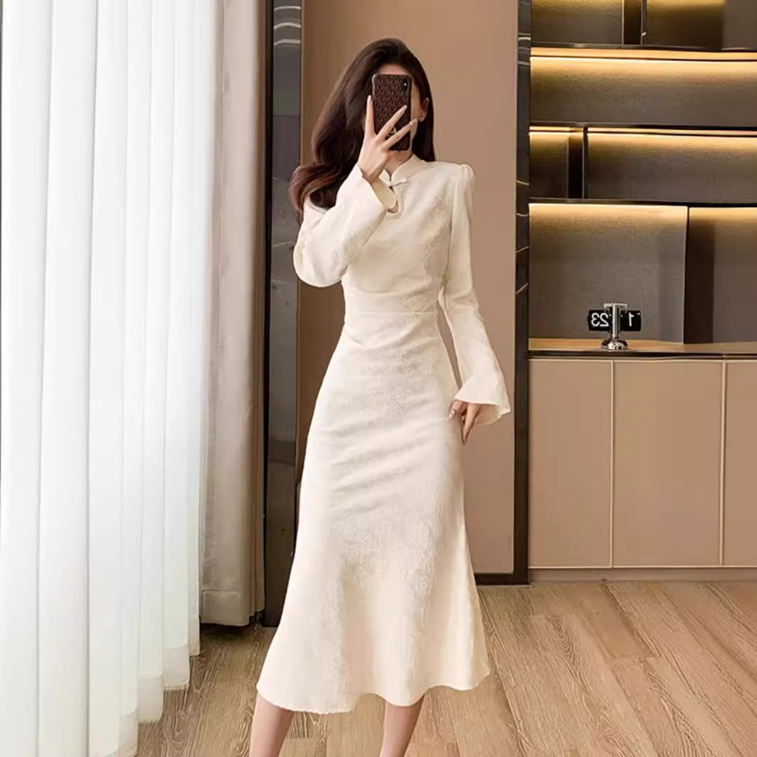 复古新中式旗袍长袖连衣裙秋冬国风禅意气质礼服订婚修身收腰显瘦