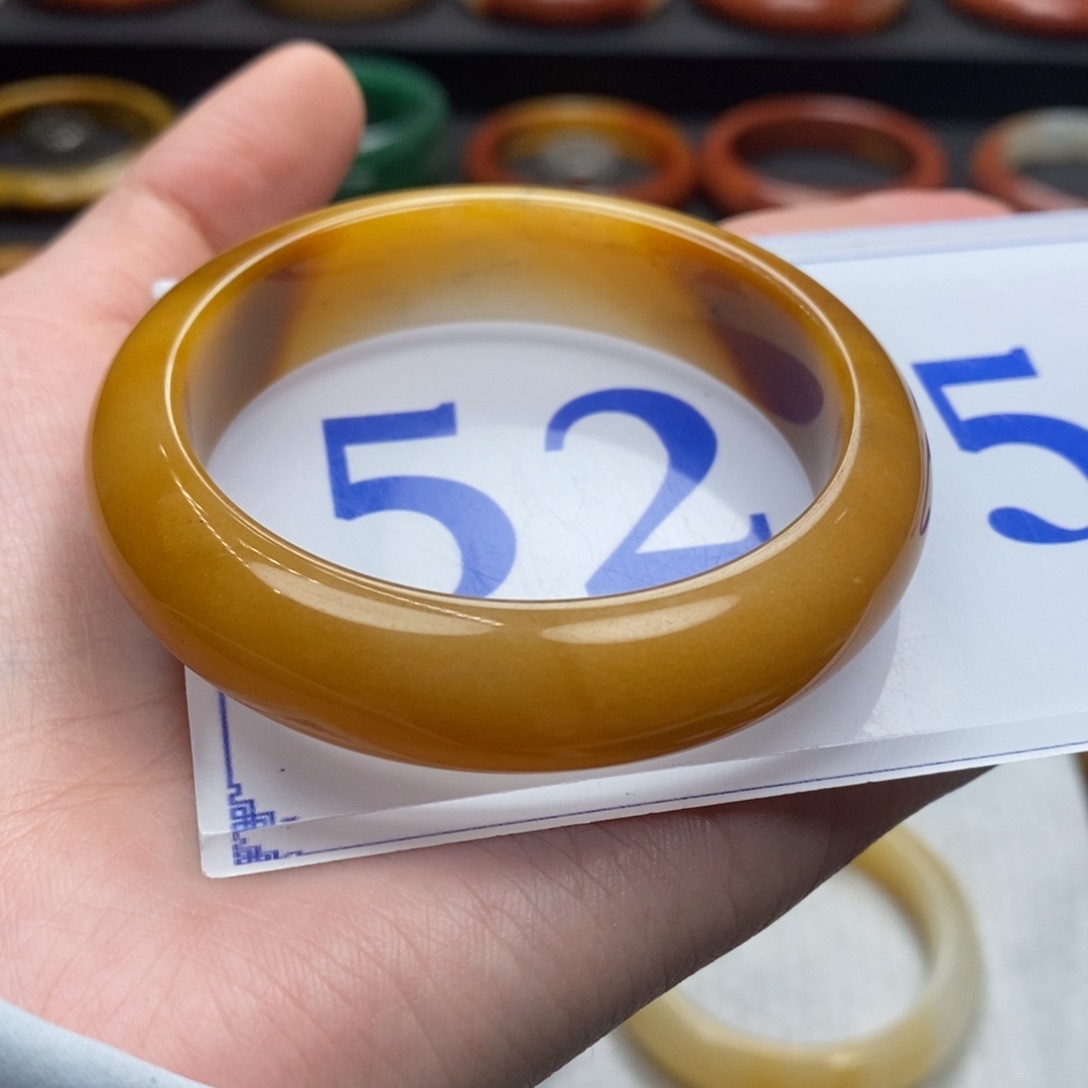 石英质玉（黄龙玉）手镯未镶嵌豆*