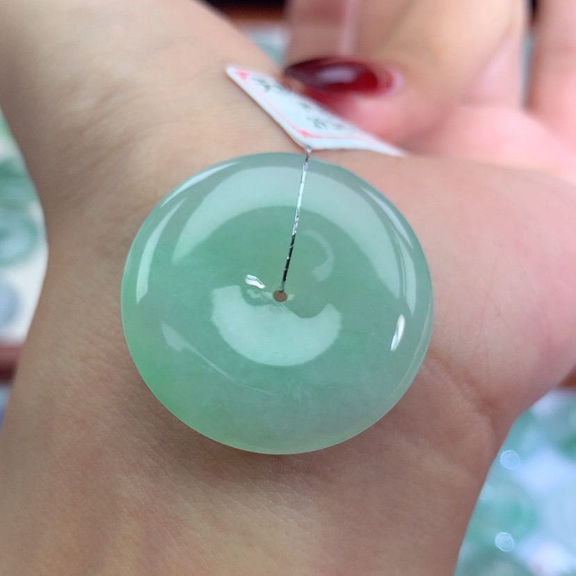 【闪购商品】翡翠吊坠(不含链)未镶嵌