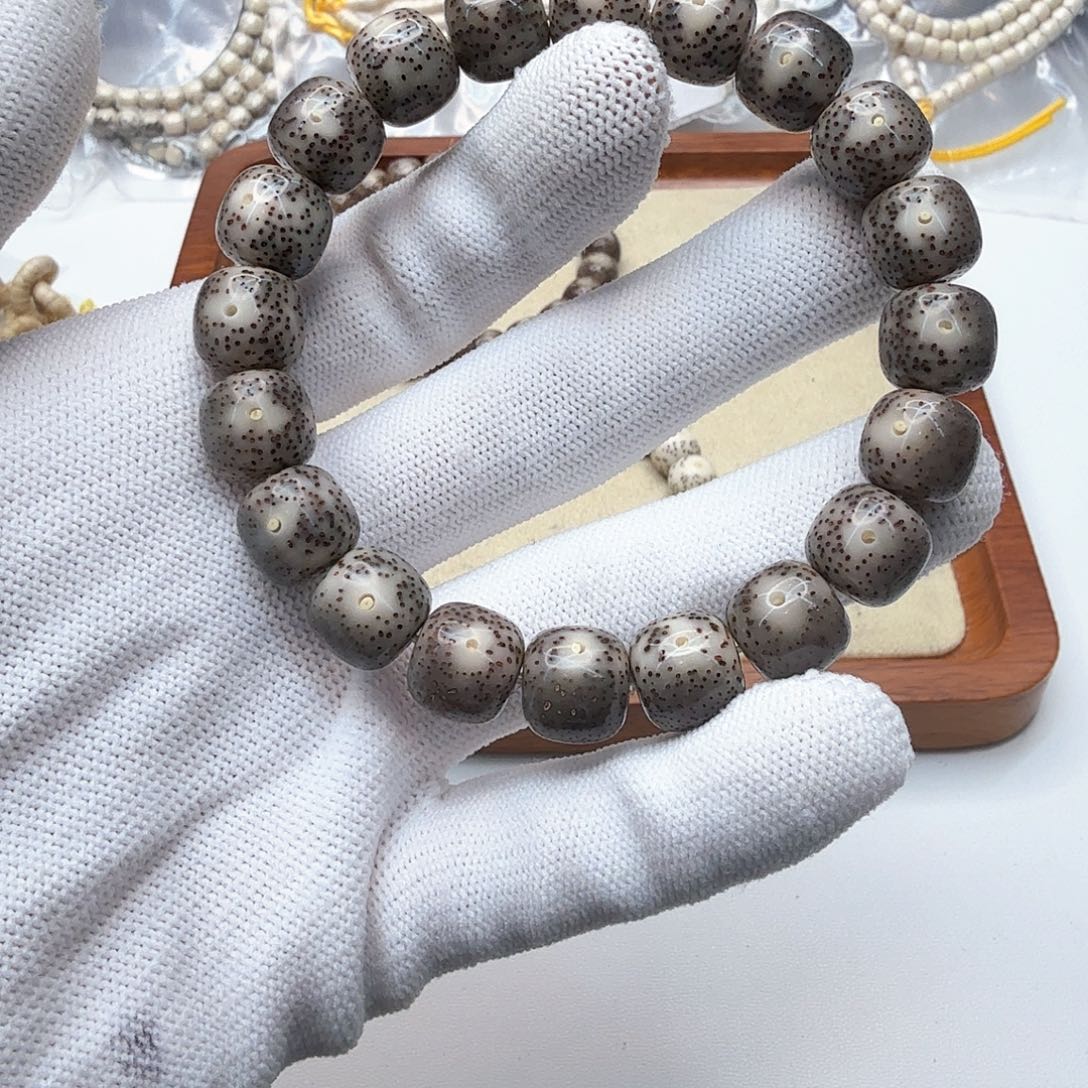 星月菩提吊坠8黑冰月留白12左右单圈