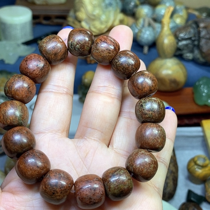 岫岩河磨玉（透闪石质玉）串未镶嵌