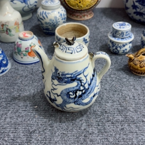 剑***红一个青花龙纹执壶