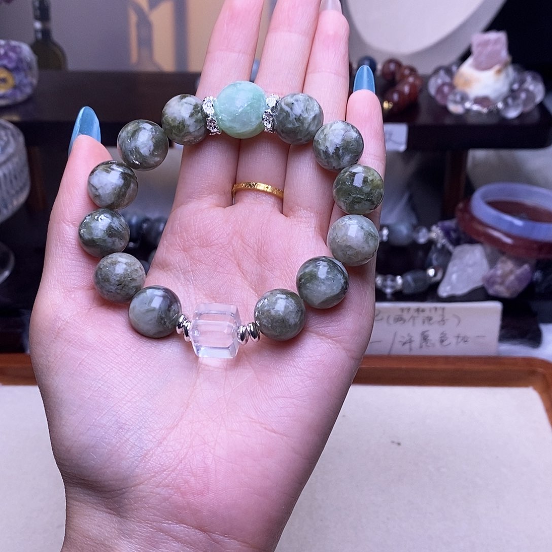 吊坠白玉菩提*️****