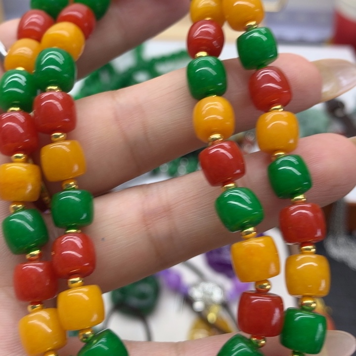 颈饰未镶嵌翡翠吊坠