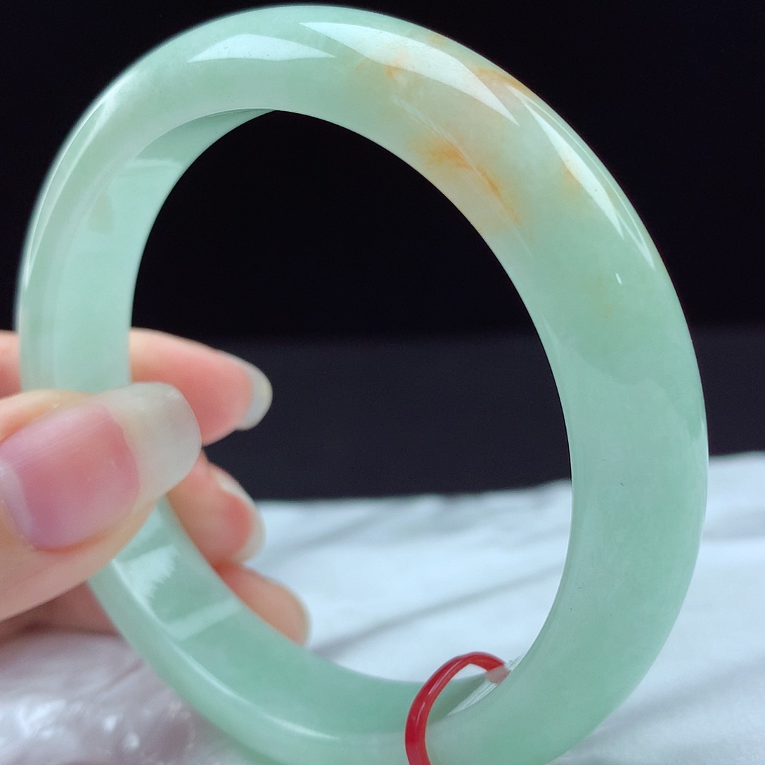 未镶嵌手镯翡翠84050，