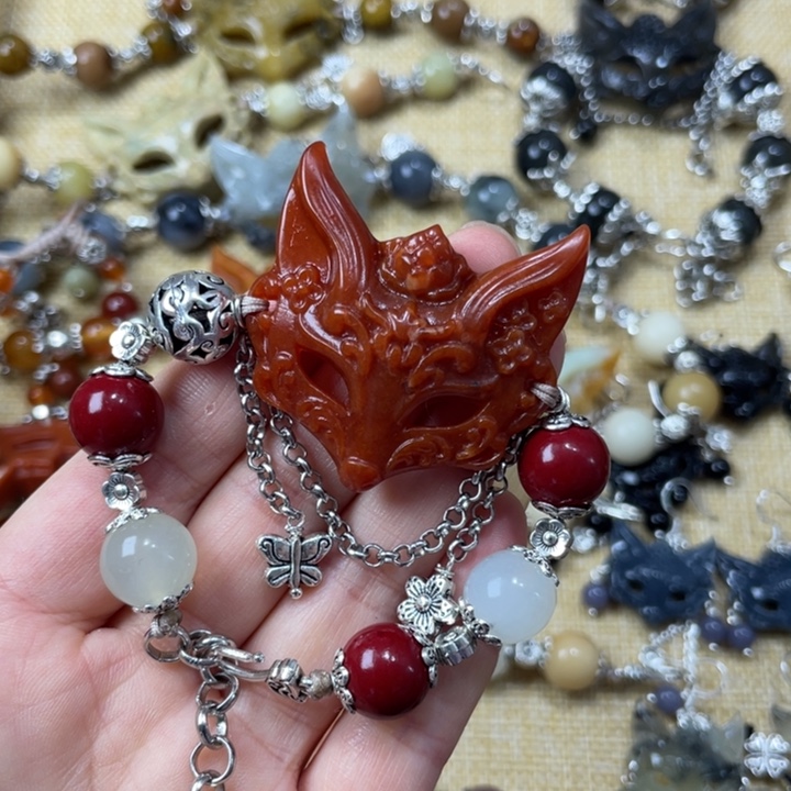 蛇纹石玉合金颈饰