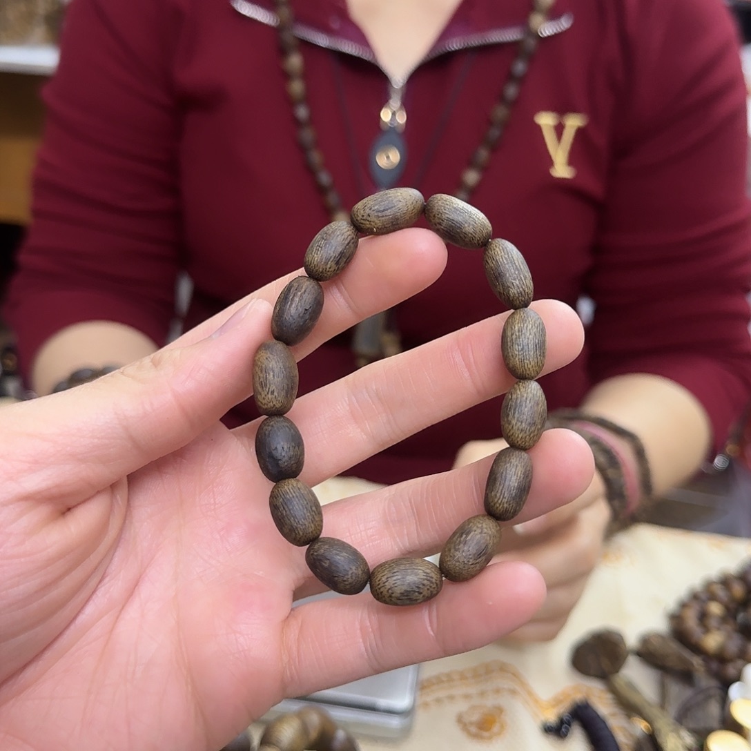 沉香木手串白棋沉水留疤单圈 10 克多样性发一