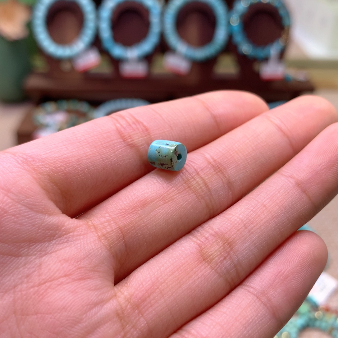 绿松石配饰未镶嵌