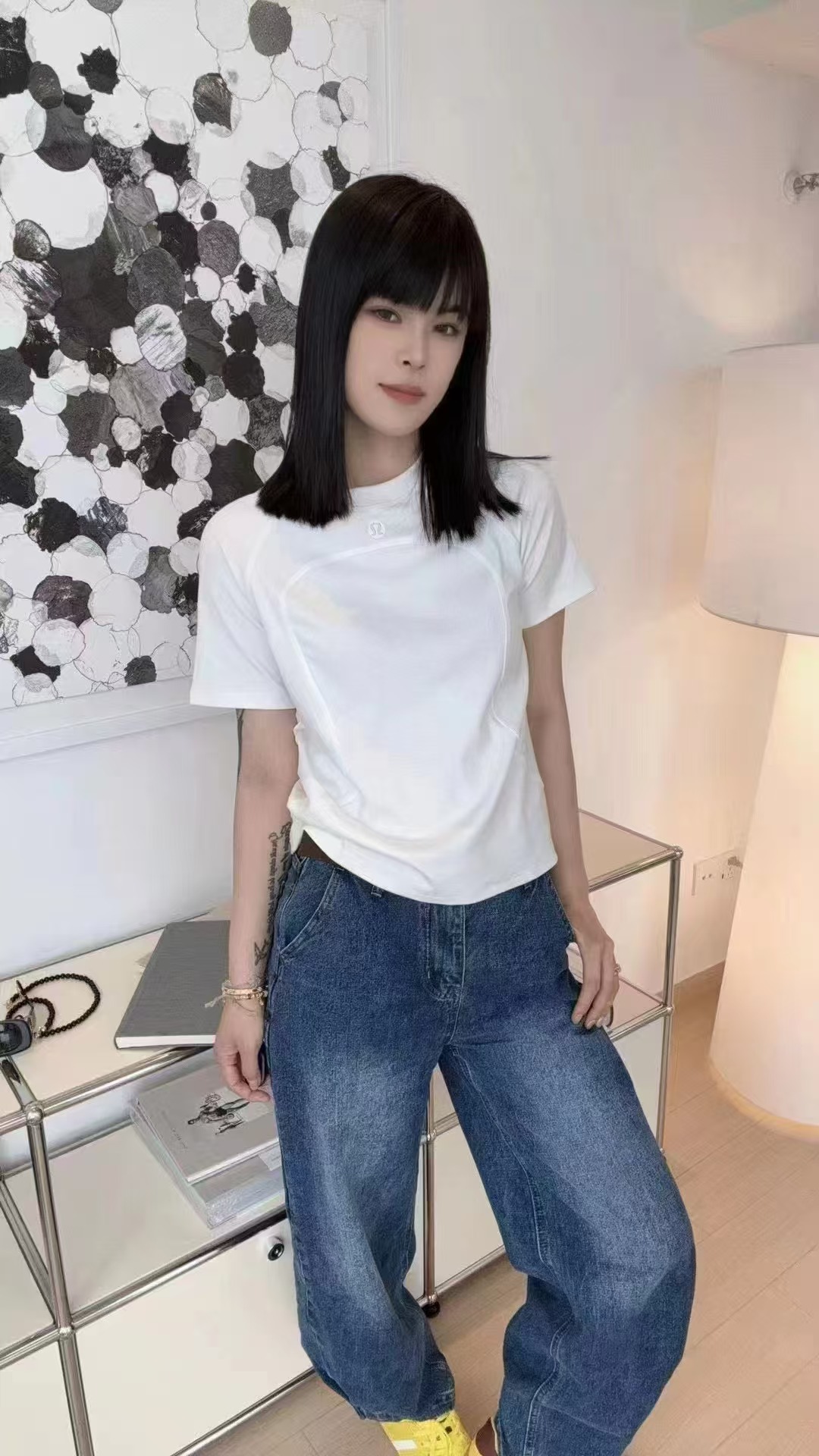 线条立体显瘦短袖时尚休闲女士百搭