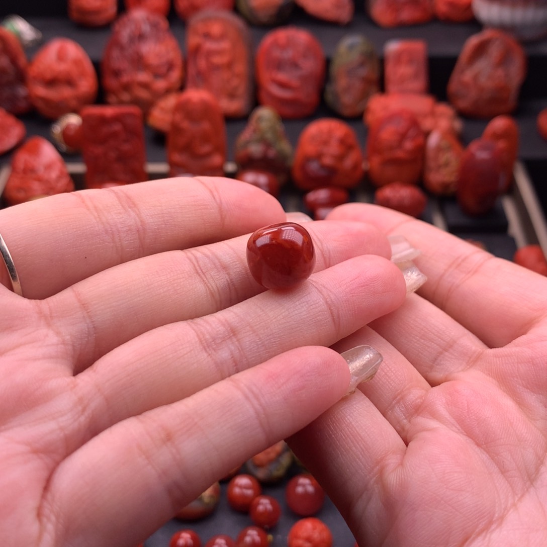 南红玛瑙南红川料原矿老型12.5mm未镶嵌7**7