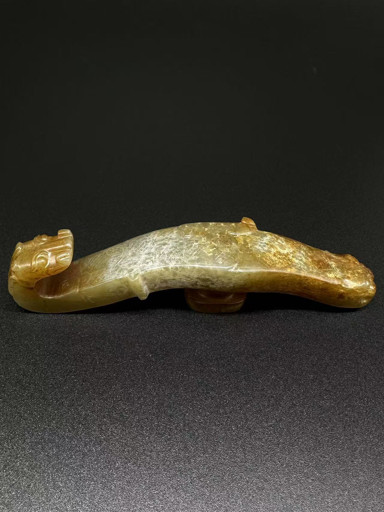 和田白玉小汉家龙勾