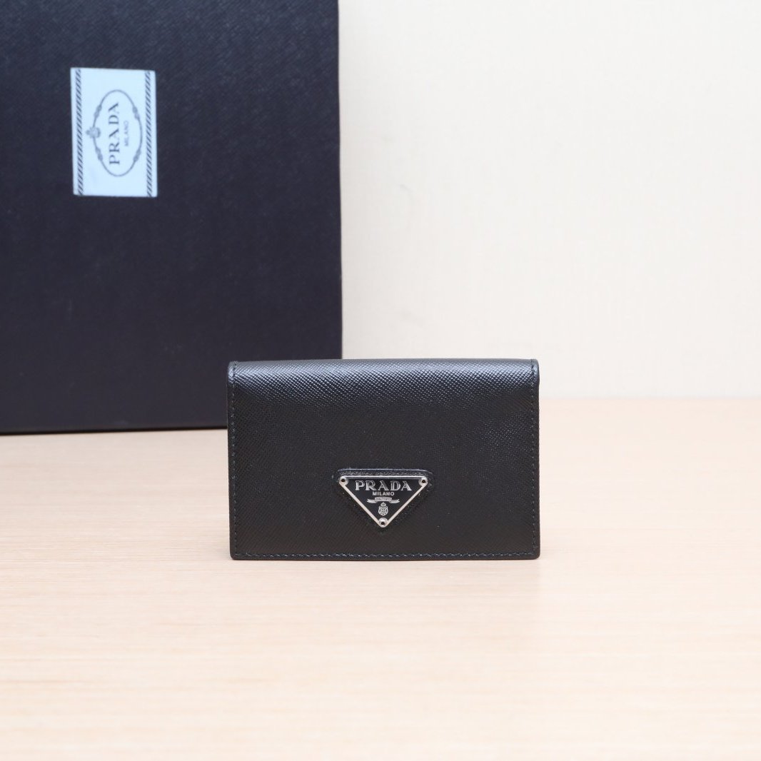 99新 Prada/普拉达 已-活动价小花柳 PRADA三角标 对折零钱包黑色